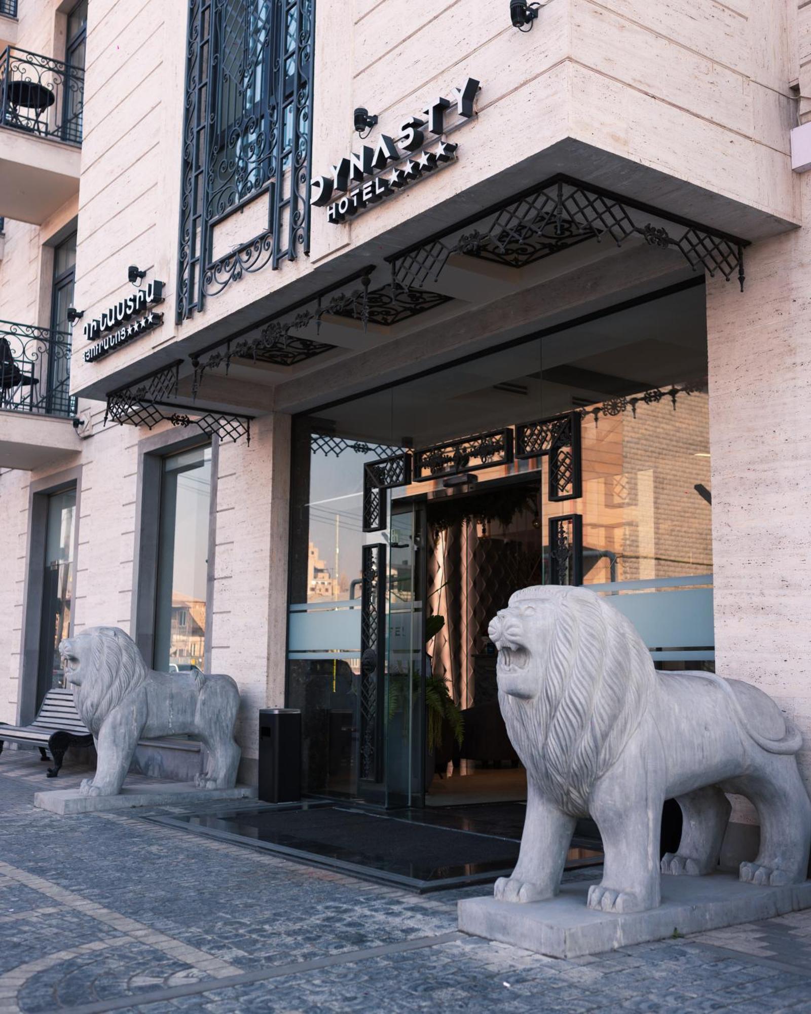 Dynasty Hotel & Spa Erevan Esterno foto